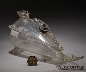 Бутылка в форме птицы. Испания, 18 век. Стекло.