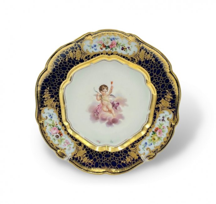 Тарелка Амур. Россия, ИФЗ, период Николая I, 1830-1850-е гг. Фарфор, роспись.