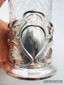 Подстаканник в стиле модерн со стаканом. Серебро 84 пробы, Э. К. Шуберт, Россия, 1899–1908 годы