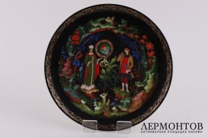 Тарелки из серии Русские сказки. СССР,  Палех, 1989-1990-е гг. Фарфор, деколь.