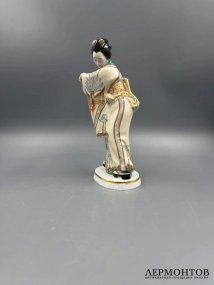 Статуэтка «Японка с веером». Фарфор, Meissen, Петер Странг, Германия, 2013 год