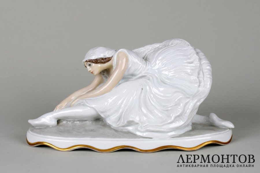 Анна Павлова в балете Умирающий лебедь. Германия, Rosenthal, ск. Holzer-Defanti, 1919