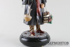 Скульптура Коллекционер антиквариата. Камнерезная работа. Екатеринбург.