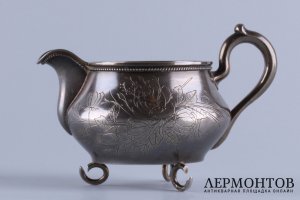 Чайный набор из сахарницы и сливочника. А. Фульд Серебро 84 пробы. Россия, XIX в.