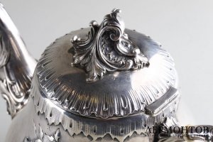 Чайник в стиле рококо. Серебро 84 пробы. Россия,1875-1894 годы