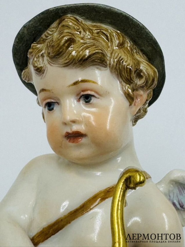 Статуэтка «Амур с таксами». Фарфор, роспись, Meissen, Германия, конец 19 века