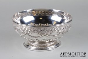 Ваза круглая в стиле ампир. Серебро 84 пробы. Яков Риммер. Россия, c 1908 г.