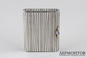 Портсигар с рельефным узором. Серебро 84 пробы, золото 56 пробы. Российская империя