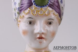 Пара кружек Голова турчанки. Россия, частный завод братьев Новых, нач. 19 в. Фарфор. 
