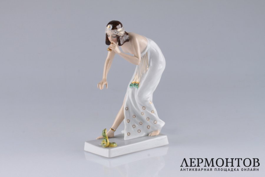 Статуэтка. Заклинательница змей. Германия, Rosenthal, Berthod Boehs, 1922 г.