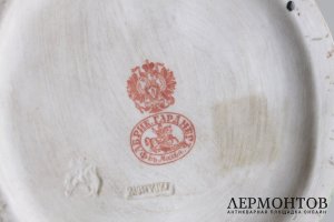 Статуэтка Плюшкин. Россия, завод Ф. Гарднера, 1870-1880-е гг. Бисквит, роспись.