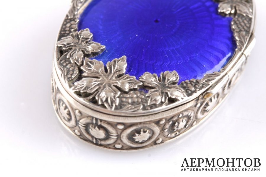 Таблетница. Серебро 84 пробы. Российская империя, 1908-1917 годы.