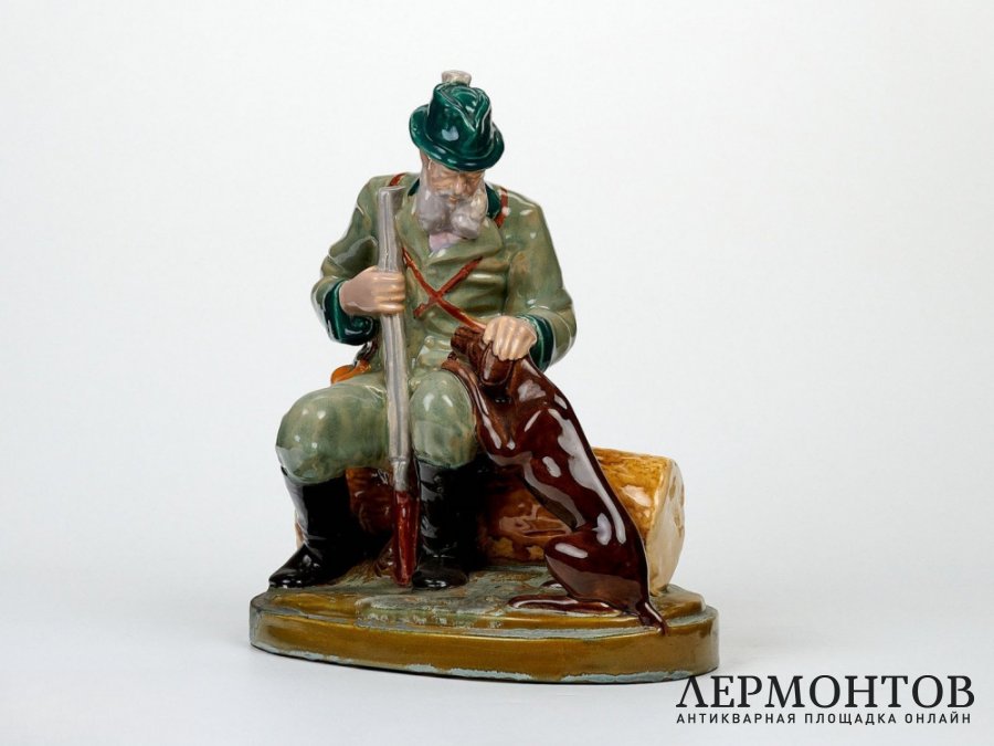Статуэтка «Охотник с собакой на привале». Керамика, RAKO, Чехословакия, 1940–1950 год