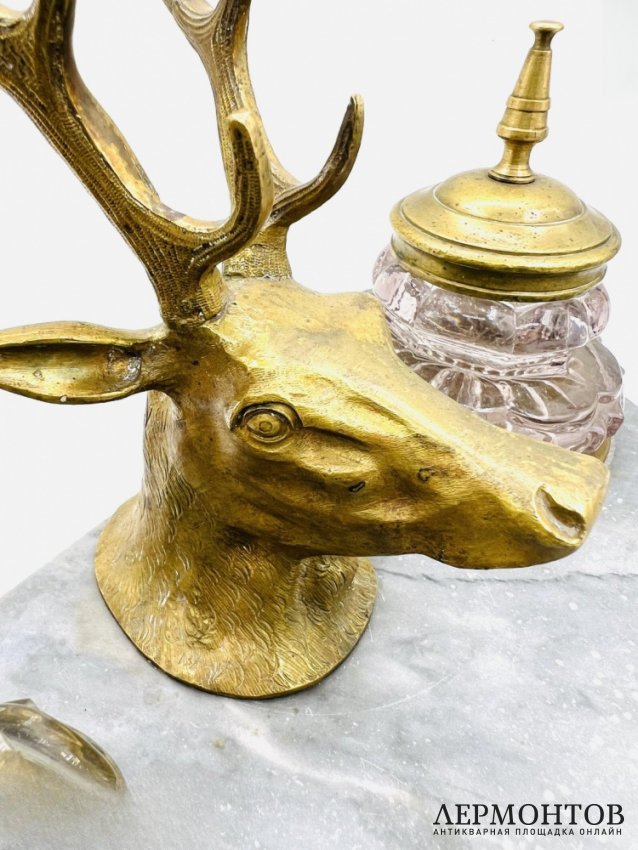 Чернильница с оленем. Бронза, стекло, камень, предположительно Россия, начало 20 века