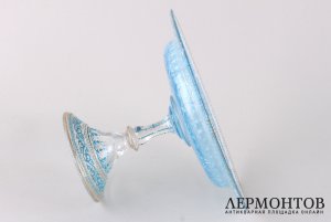 Ваза на ножке. Россия, ИСЗ, 1870-1880-е гг. Стекло, роспись.