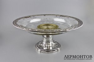 Ваза на ножке в стиле ампир. Серебро 950 пробы, стекло. Франция, XIX в.