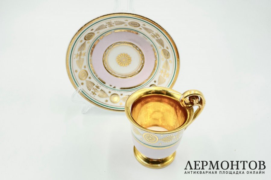 Чайная пара из Михайловского сервиза. Россия, Императорский завод, 1819-1850-е гг.