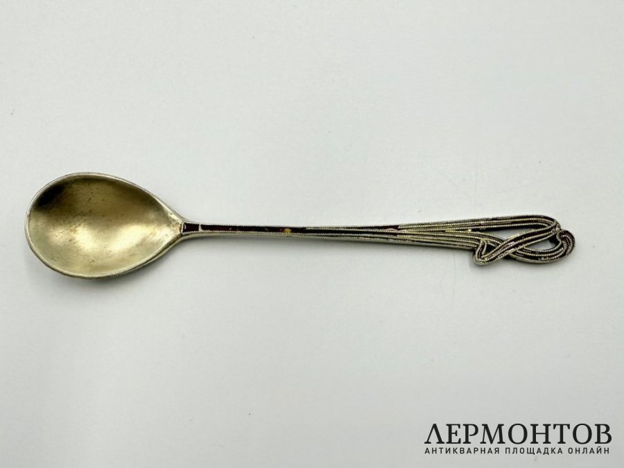 Ложка кофейная. Россия, бр. Грачевы, 1900-е гг. Серебро 84 пробы, эмаль.