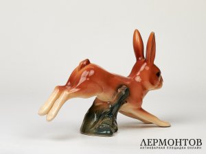 Статуэтка «Заяц». Фарфор, Румыния, 1970–1980 годы