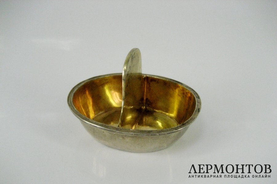 Солонка. Серебро 84 пробы. Российская империя, 1851 год.