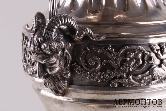 Большая ваза в стиле ампир. Серебро 800 пробы. Италия, Милан, сер. XIX в.