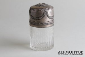 Емкость для специй в стиле неоклассика. Франция, кон. 19 - нач. 20 в. Серебро 950 пр.