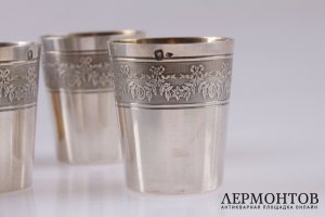 Ликерный набор из шести стопок. Серебро 950 пробы. Конец XIX в. Франция