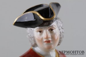 Масон с мопсом и Дама с мопсом. MEISSEN, XIX век.