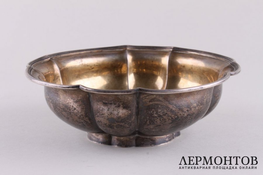 Сухарница в классическом стиле. Серебро 84 пробы. Игнатий Сазиков, 1870 год.