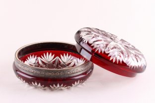 Бонбоньерка, конфетница. Хрусталь, серебро 950 пробы. Франция, XIX век.