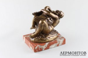 Скульптура Леда и лебедь. Франция, Pradier, 19 век. Бронза.