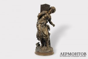 Скульптура. Сборщица ягод. Бронза. Матюрен Моро. Франция.