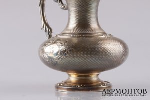 Молочник  Chauchefoin в технике гильоше. Серебро 950 пробы. Франция, конец XIX века