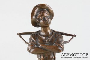 Бюст юноши с коромыслом. Бронза. Западная Европа, конец XIX-начало ХХ века.