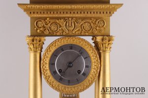 Часы в виде портика в стиле Ампир. Франция, Париж, 1 половина 19 в. Бронза, литье.