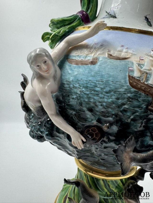 Кувшин «Вода» из серии «Четыре стихии». Фарфор, роспись, золочение, Meissen, скульптор И. И. Кендлер, Германия, 2-я половина 19 века
