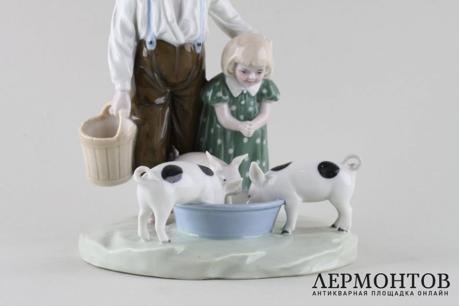 Статуэтка Дети с поросятами. Фарфор.  Galluba und Hofmann, Германия, 1920-е гг.