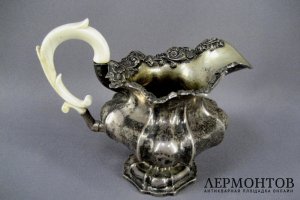 Чайный сервиз. Серебро 84 пробы, кость. Россия, 1842 год.