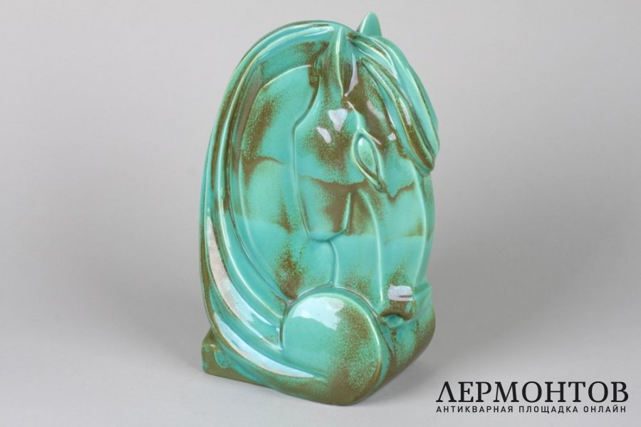 Статуэтка Голова лошади в стиле Ар Деко. Италия, 1950-е гг. Керамика, роспись.