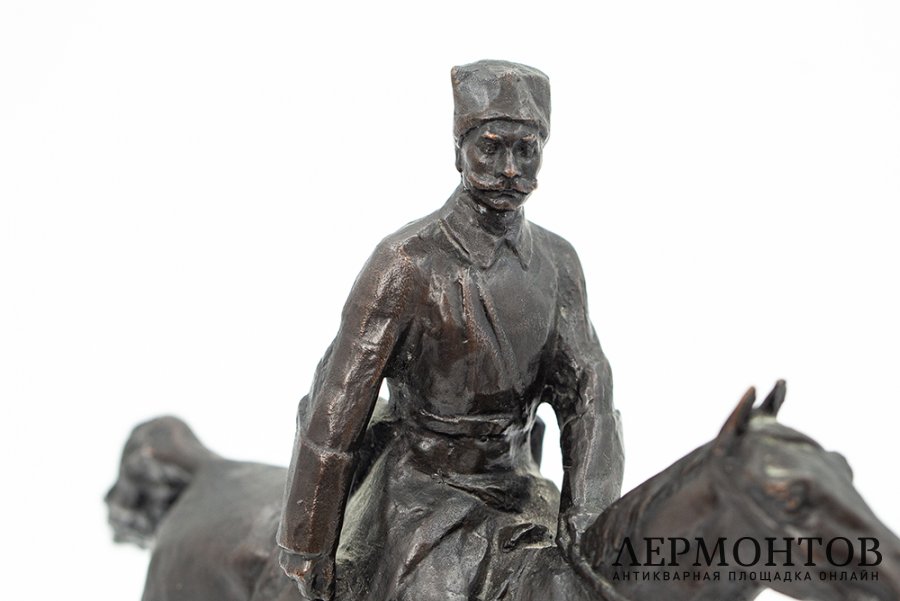Скульптура Семен Михайлович Буденный на коне. СССР, скульптор А. Мурзин, 1968 год.