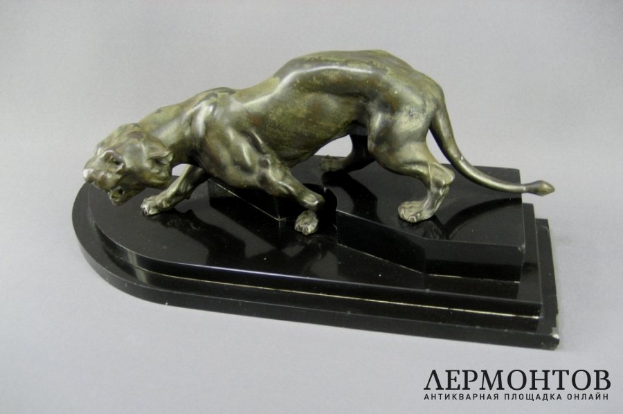 Скульптура Львица. Шпиатр, мрамор. Европа, XIX век.