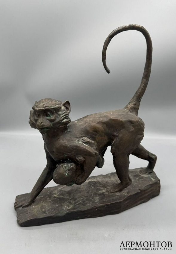 Статуэтка «Обезьяна с малышом». Бронза, скульптор Е. Торич, 1988 год