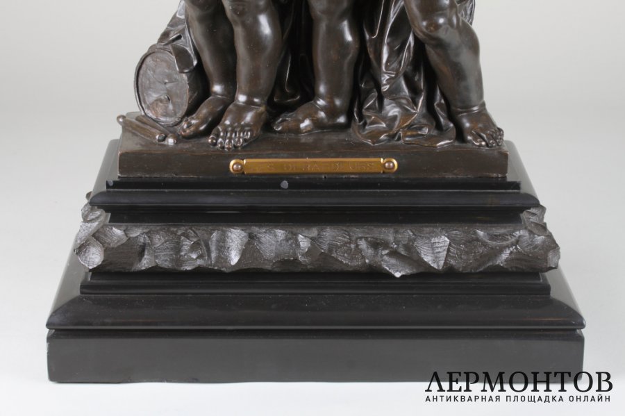 Каминные часы с путти. Les debardeurs. Edmond Lefever. Бронза. Франция, 1880 год.