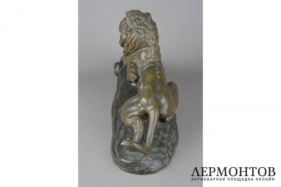 Скульптура Лев, когтящий змею. Франция, авт. мод. C Masson, конец 19 века. Бронза. 