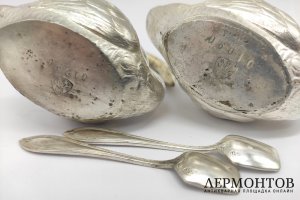 Парные солонки Лебеди, с ложечками. Серебрение. Российская империя, Norblin, 1908-14.
