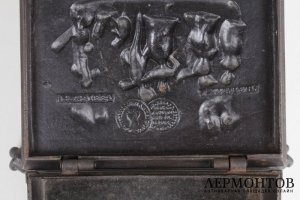 Шкатулка Сельский праздник. Россия, Каслинский чугунолитеный з-д. Автор  Теплеков.