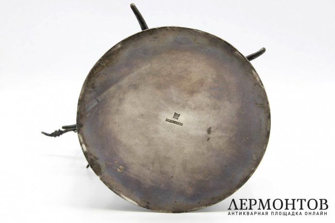 Подставка под бутылку, русский стиль. Серебро 84 пробы. Россия, 1889 г. 