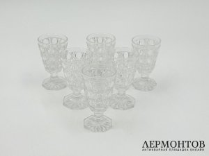 Рюмки 6 шт. Россия, рубеж 19-20 веков. Стекло, резьба.
