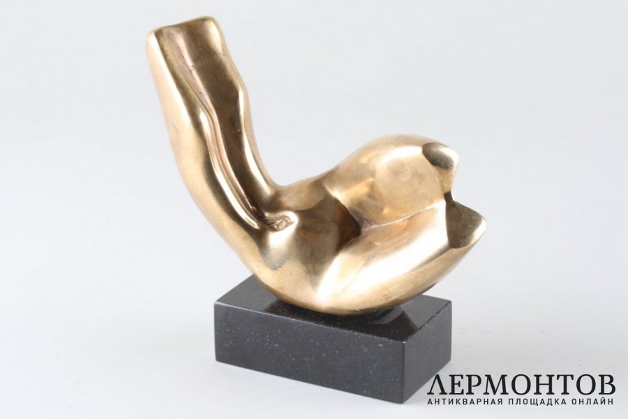 Скульптура Reclining Torso Лежащий Торс. Автор А.А. Архипенко, отливка 1980-х гг.