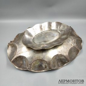 Ваза для фруктов с виноградной лозой. Серебро, чеканка, Западная Европа, 1-я половина 20 века